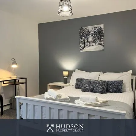 Open Plan Townhouse In Shrewsbury Villa Buitenkant foto