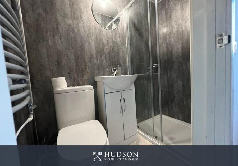 Open Plan Townhouse In *